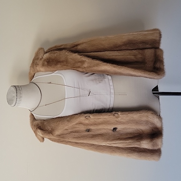 TRUE Vintage Caramel Brown MINK Fur Coat size Small Embroidery lined - Picture 2 of 13